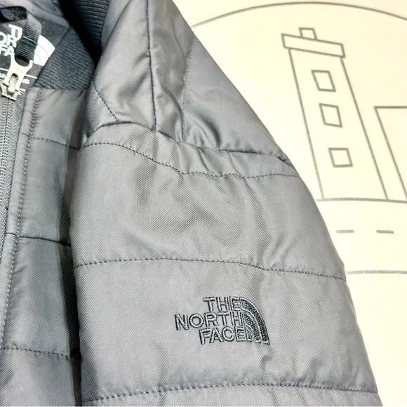 The North Face Boys' Black Jacket - Picture 3 of 10